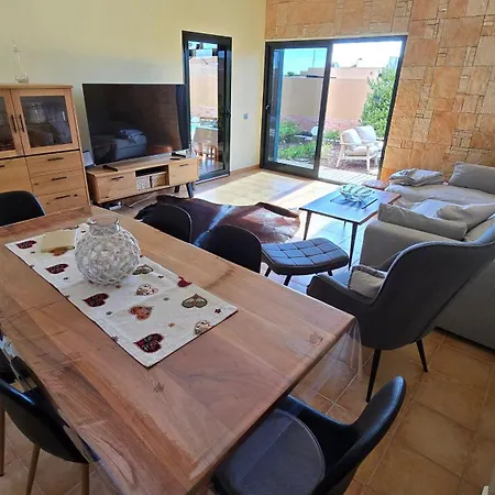 Casa Sommer - Stilvolle Ruheoase Nahe Corralejo *